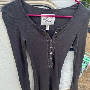Classic Abercrombie & Fitch long sleeve